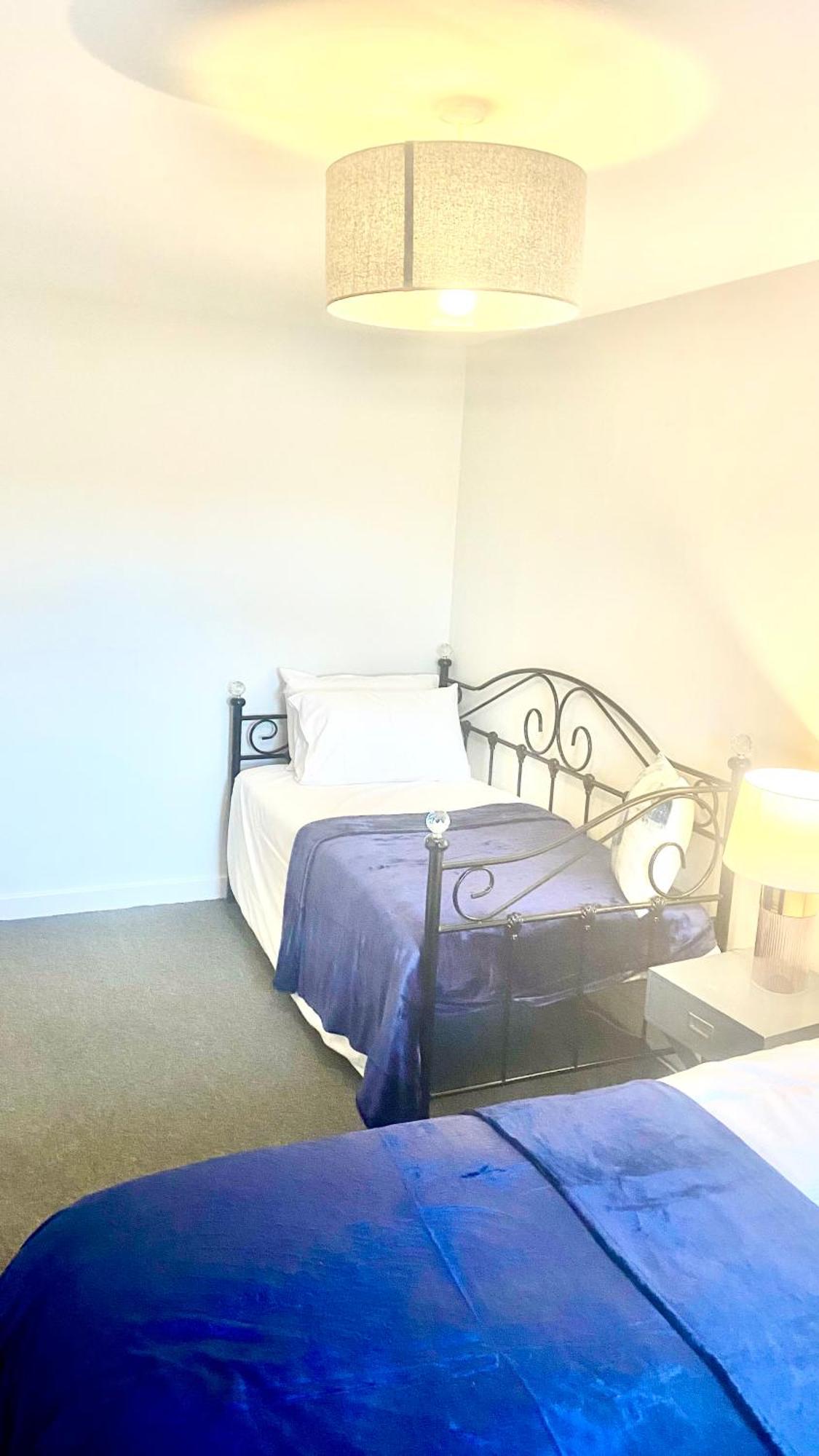 Spacious 1 Bedroom Apartment In Wigan Shevington Екстериор снимка