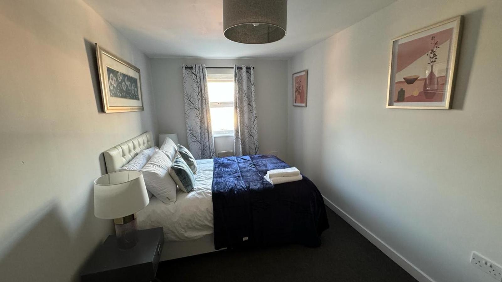Spacious 1 Bedroom Apartment In Wigan Shevington Екстериор снимка